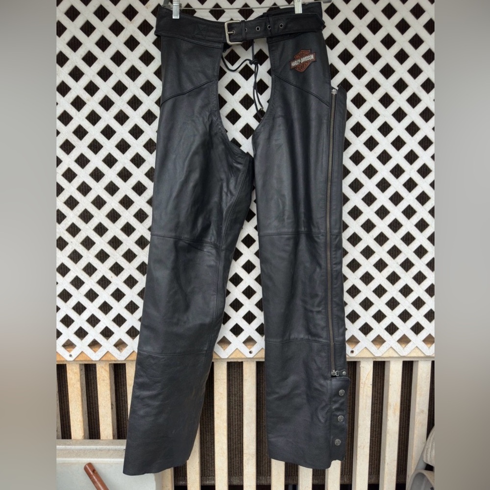 Harley-Davidson Men's Large Tall Black Leather Adjustable Waist Chaps Pants